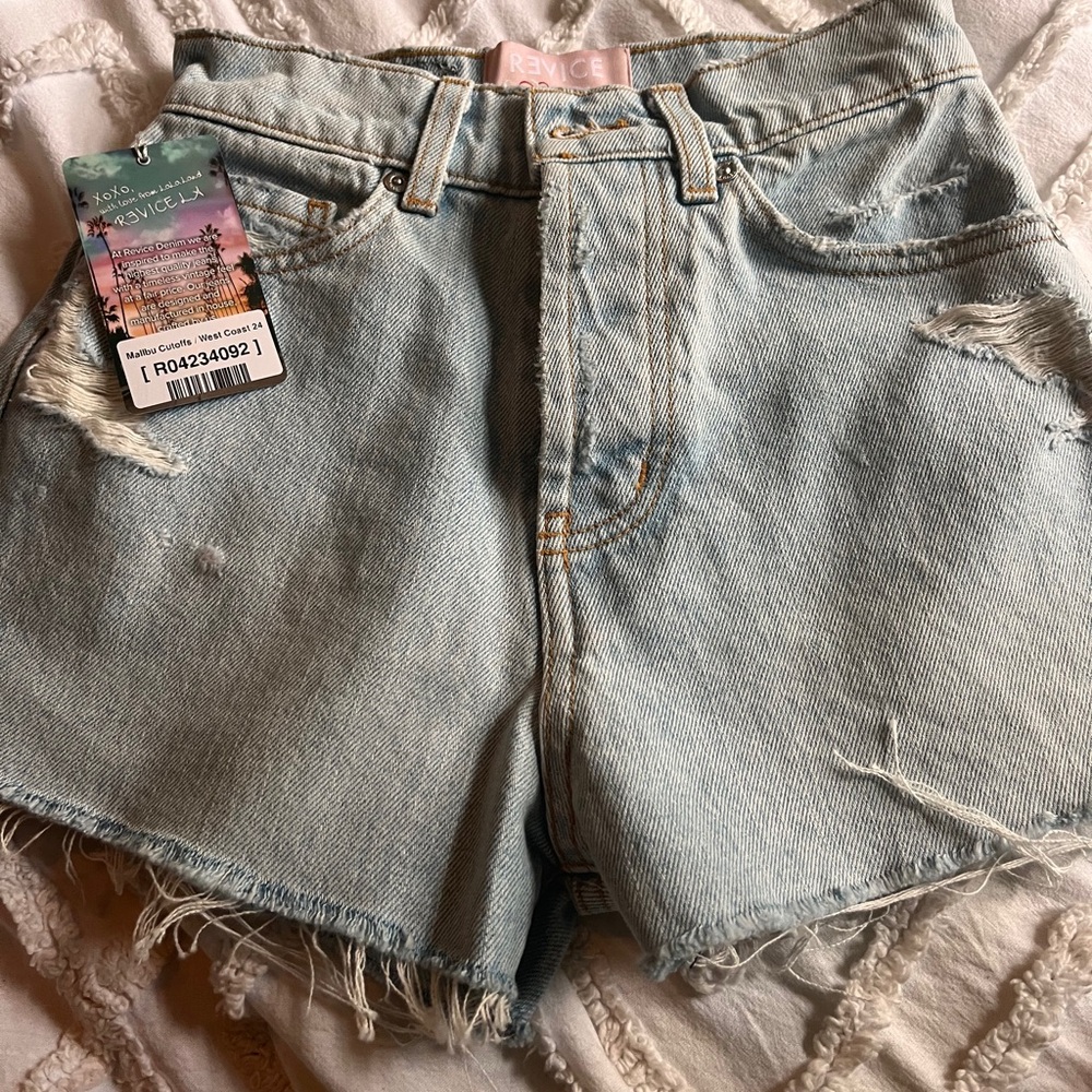 new with tags revice malibu cutoffs west coast 24